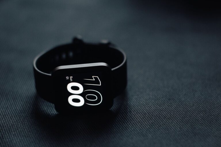 Best Budget Smartwatches and Fitness Trackers Under $200