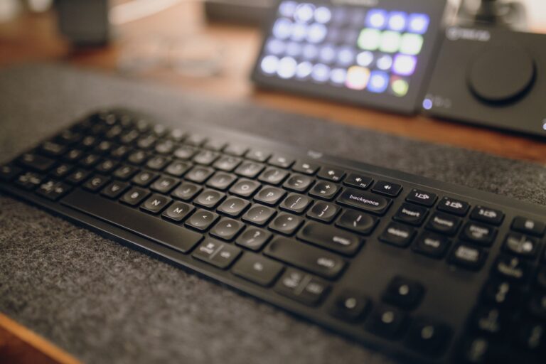 Keyboard Tilt Angle and Typing Speed: The Optimal Ergonomic Setup Explained