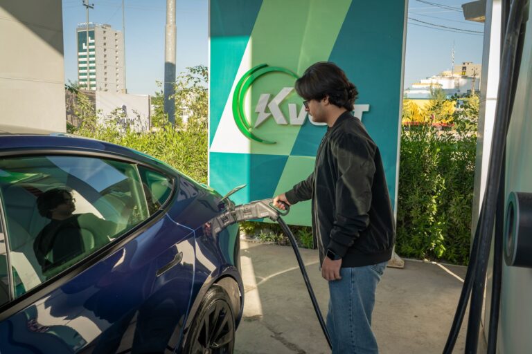 A clean product photo illustrating ev slow charging troubleshooting level 2 setup.