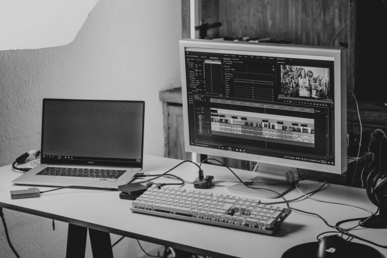 The Ultimate Showdown: [Product A] vs. [Product B] – Which is Right for Your Desk? - DeskGearReviews